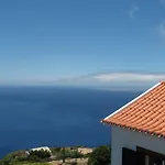 Casa Da Ladeira * Fajã da Ovelha