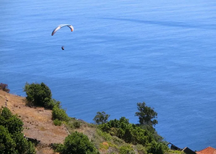 Casa Da Ladeira * Fajã da Ovelha