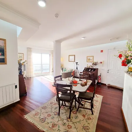 Casa Da Ladeira بيت للعطل *